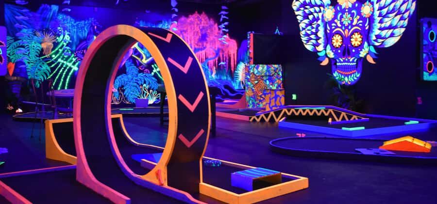 Queenstown: Indoor Putt 'n' Glow Mini Golf - How the course lets you customize difficulty (and why it’s smart)