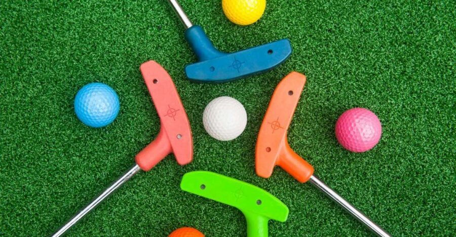 Queenstown: Indoor Putt 'n' Glow Mini Golf - Small-group pace: what “up to 6 participants” feels like