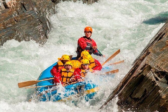 Queenstown Kawarau River Rafting and Jet Boat - Guides and safety: how the day stays fun, not scary