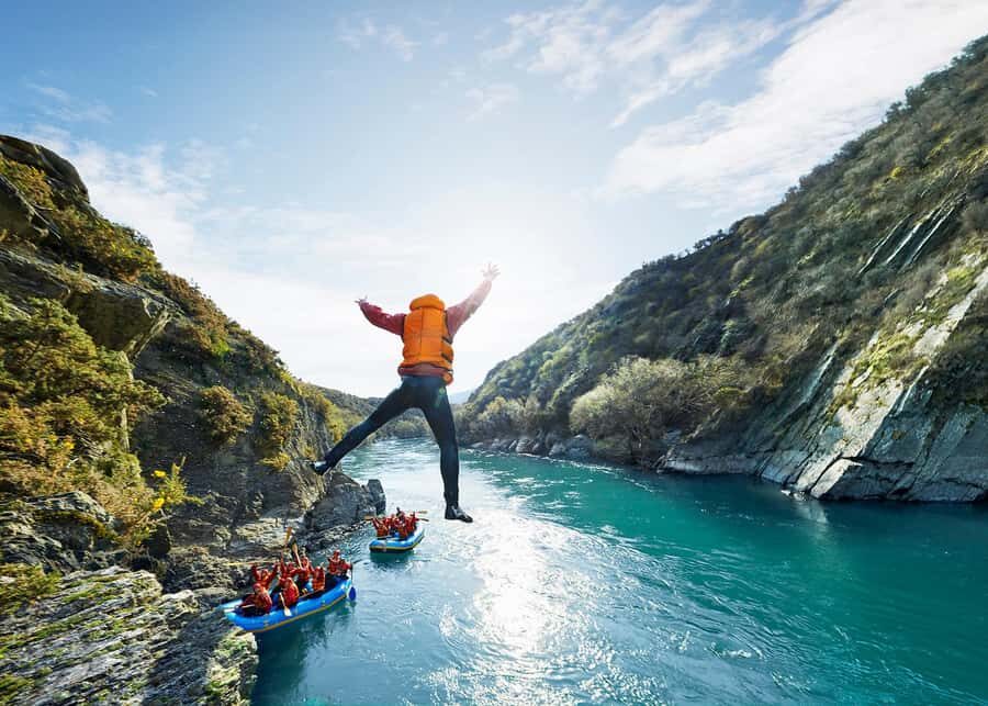 Queenstown: Kawarau River Rafting and Jet Boat Ride - The 25-minute jet boat ride: fast spins, real noise, big fun