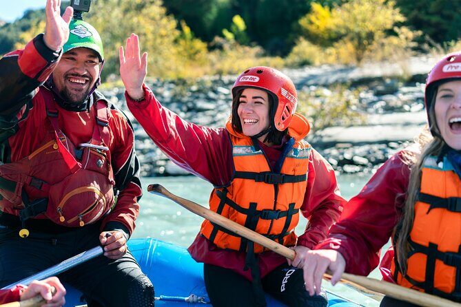 Queenstown: Kawarau River Whitewater Rafting - Why the Kawarau River rafting feels made for Queenstown visitors
