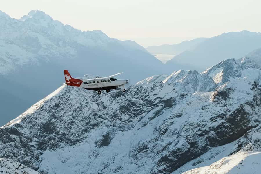 Queenstown: Milford Sound Flight and Cruise - Return Flight: A Different Route Back Over World Heritage Country