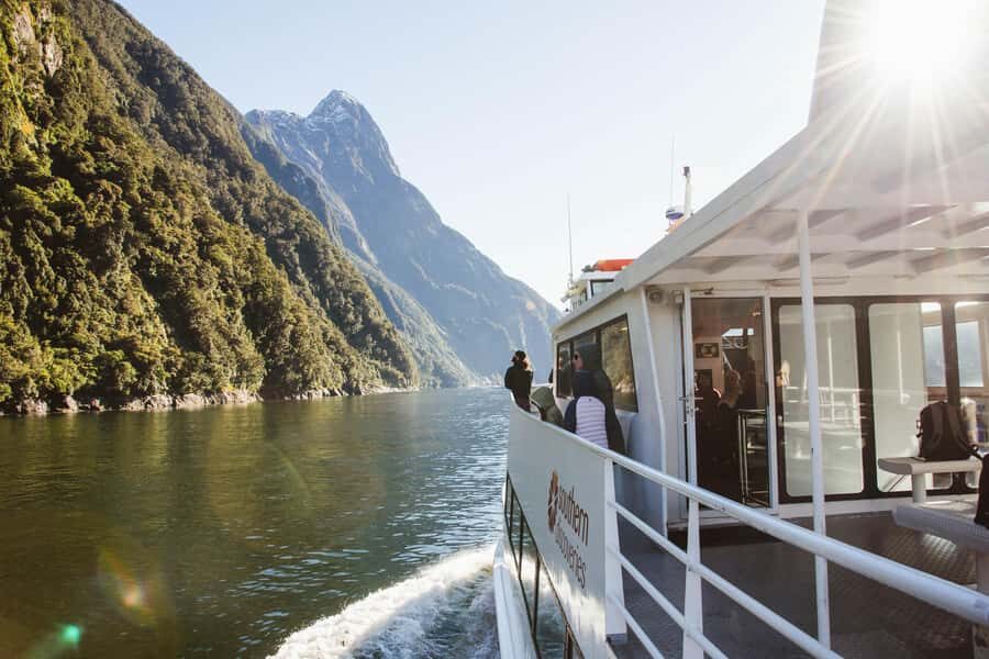 Queenstown: Milford Sound Flight and Cruise - Who This Tour Fits Best (and Who Should Rethink It)