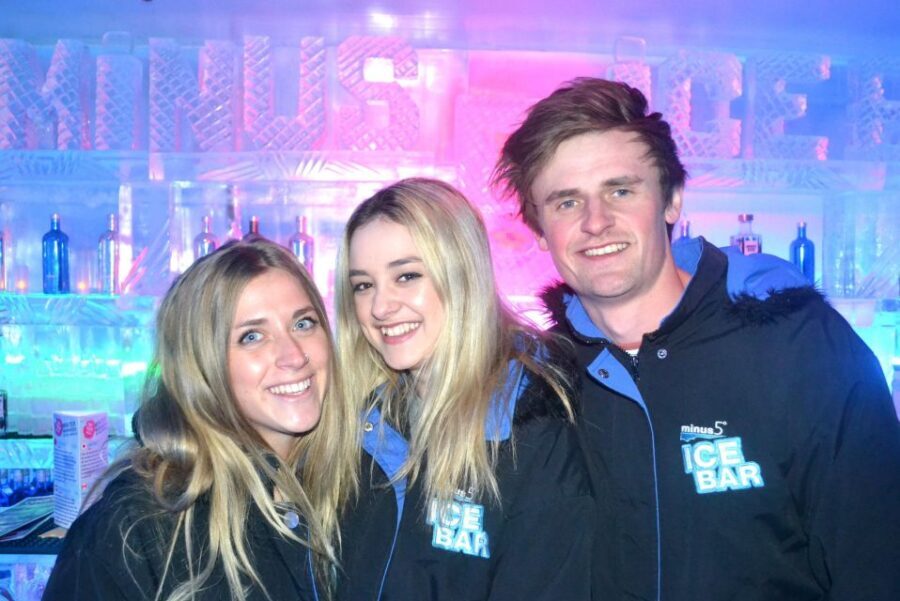 Queenstown: Minus 5 Ice Bar Experience with Drink Options - Should you book Minus 5º ICE BAR in Queenstown?