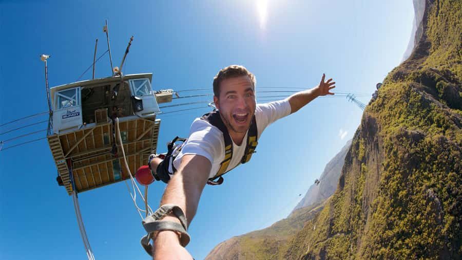 Queenstown: Nevis Bungy - Australasia's Biggest Bungy! - Nevis Bungy, the core idea: 134m, 8.5 seconds, and a pod over the river