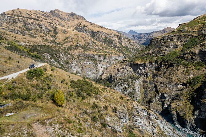 Queenstown: Private 4WD Adventure (4 hrs) – Choose Your Route - Gold rush stories: what your guide really adds