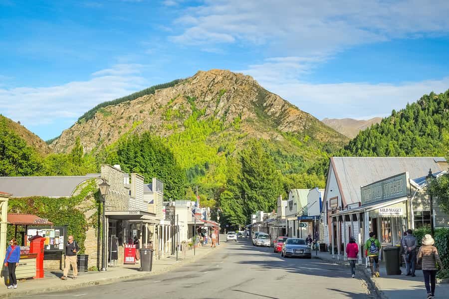 Queenstown: Scenic Highlights, Tour with Wine & Lake Cruise - Price and value: why $136 makes sense for this mix