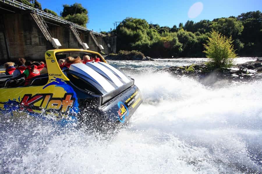 Queenstown: Shotover River and Kawarau River Jet Boat Ride - Lake Wakatipu Views While You Go Fast: How the Scenery Fits In