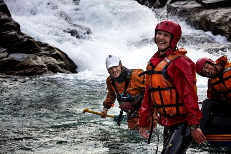 Queenstown: Shotover River Whitewater Rafting Adventure - Deep Creek to the Lower Canyon: How the Shotover Run Feels in Real Time