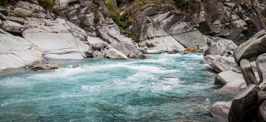 Queenstown: Shotover River Whitewater Rafting Trip - Meeting at Arthurs Point and the ride into Skippers Canyon