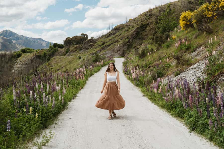 Queenstown: Skippers Canyon Goldrush Highlights Tour - Pickups and timing: where your day starts