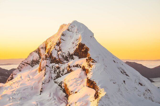 Queenstown Sunrise Glacier Scenic Flight by Glenorchy Air - Why Mt Aspiring Sunrise Beats a Usual Scenic Flight