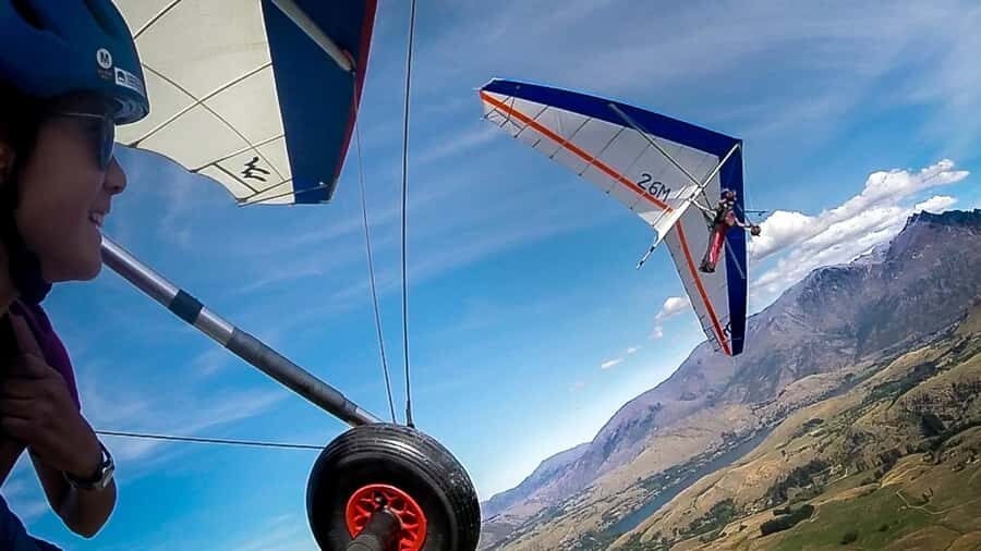 Queenstown: Tandem Hang Gliding Experience - Safety Briefing and Getting Strapped In