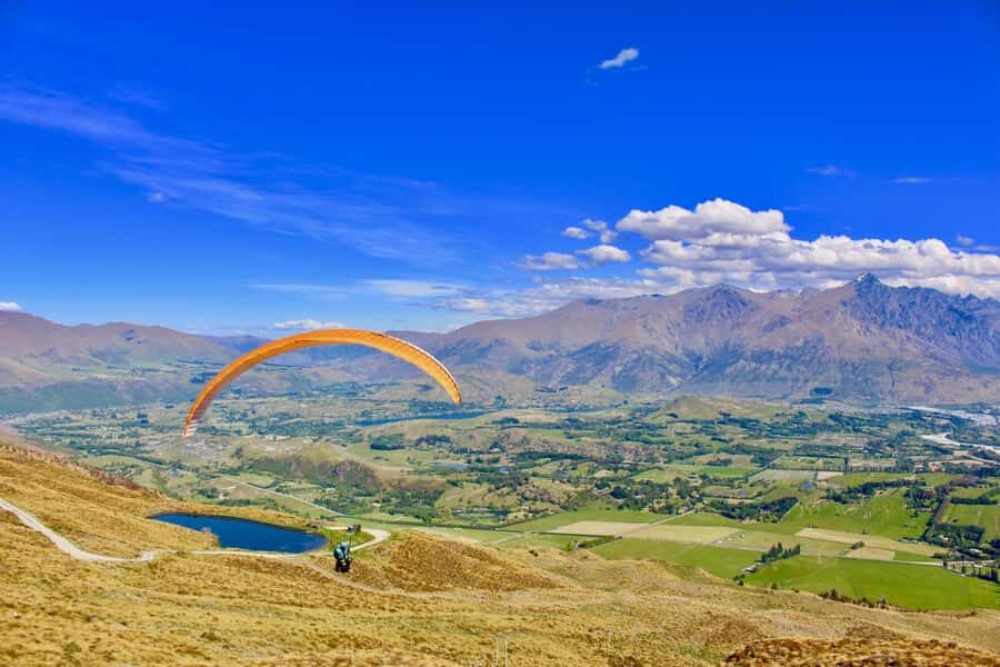 Queenstown: Tandem Paragliding Experience - Why Coronet Peak Tandem Paragliding Feels Different Than Other Queenstown Thrills