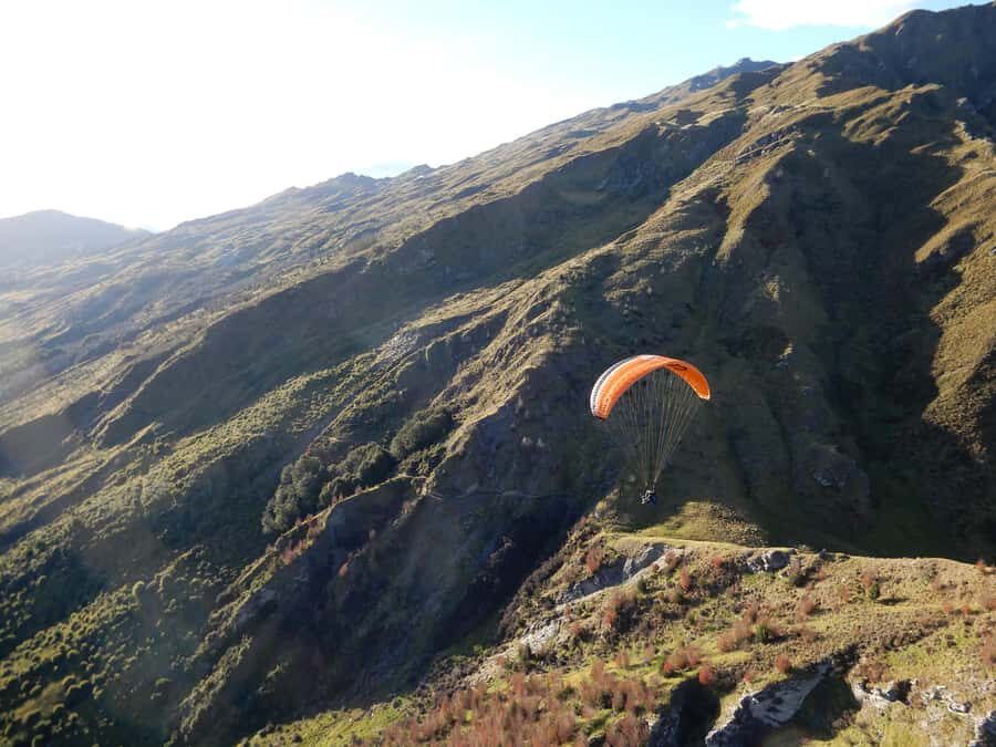 Queenstown: Tandem Paragliding Experience - Smooth Check-In, No-Wait Flow, and Why Group Size Matters