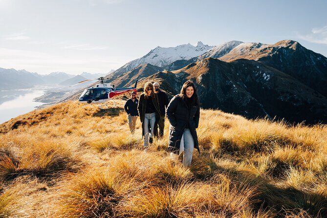 Queenstown: The Grand Circle Scenic Helicopter Flight - Coronet Peak to the Remarkables: ski slopes, then snow at altitude