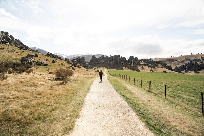 Queenstown to Christchurch via Franz Josef 2-Day Small-Group Tour - Guides, group size, and the real feel of the bus day