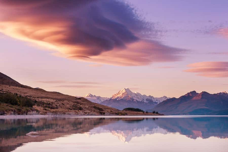 Queenstown to Christchurch via Mt Cook One-Way Tour - A one-way transfer that feels like a scenic day out