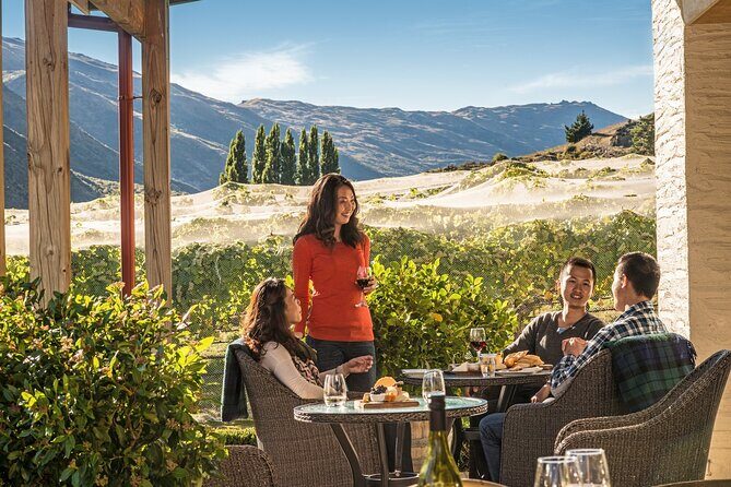 Queenstown VIP Wine Drop and Hop Tour - The 6-hour route: what each stop feels like