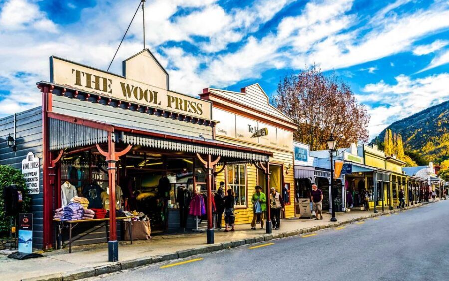 Ride to Riches: Arrowtown to Queenstown with Shuttle - What you get included for $67—and why it feels fair