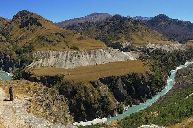 Routeburn Track Guided Walk (Half-Day) - Stop 1: Lake Wakatipu moments on the way