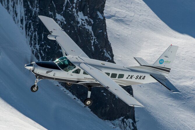 Scenic Flight Transfer to Queenstown from Milford Sound - One-way Milford Sound to Queenstown by small plane