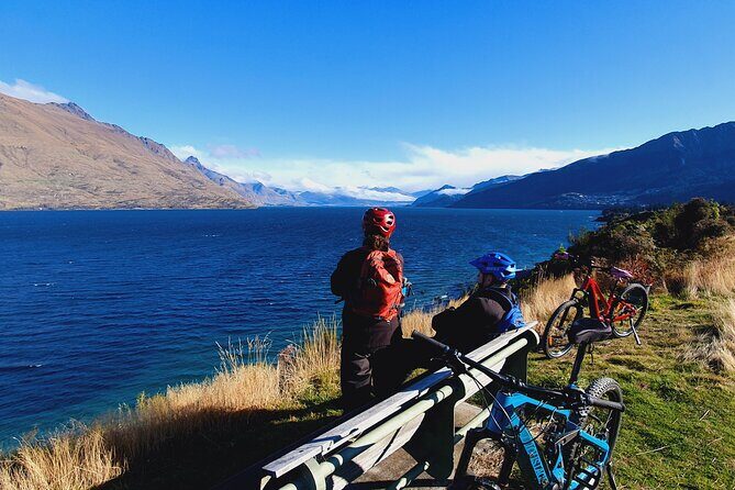 Scenic Guided eBike Tour Ride to the Lake - Lake Wakatipu and Kelvin Heights: the ride that feels like a postcard