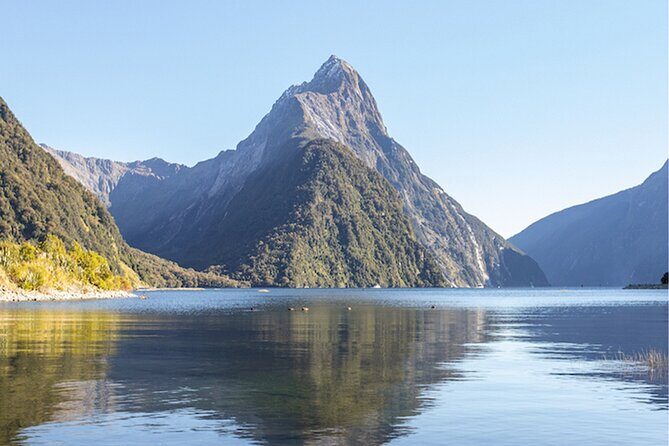 Small Group, Award Winning Milford Sound Day Experience & Cruise - Fiordland National Park Drive: Lake Te Anau, Milford Road, and Scenic Breaks
