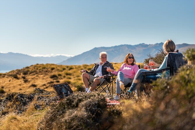 Wanaka 4x4 Explorer The Ultimate Lake and Mountain Adventure - Otago pioneer stories and gold rush-era context from your guide
