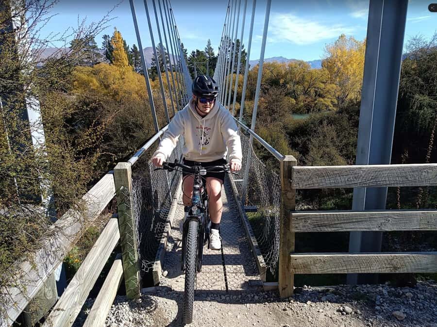 Wānaka And Hāwea: Trail Ride on Bike or E-Bike - Lake Hāwea Start: Briefing, Bike Fit, and How You Avoid Getting Stressed