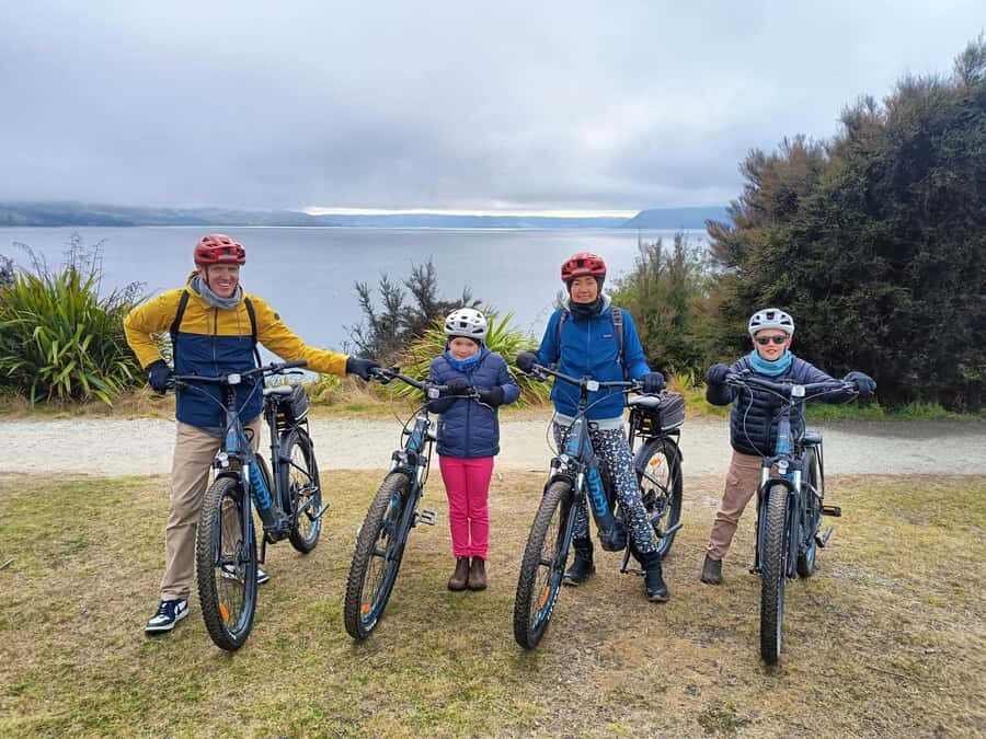 Wānaka And Hāwea: Trail Ride on Bike or E-Bike - Getting There Right: Shuttle Times and the 103 Ardmore Street Meeting Point