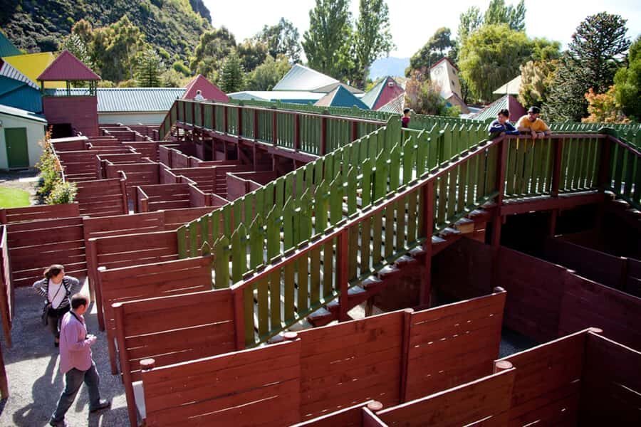 Wanaka: Combo Entry to Puzzling World - Illusion Rooms: six spaces that challenge what you trust