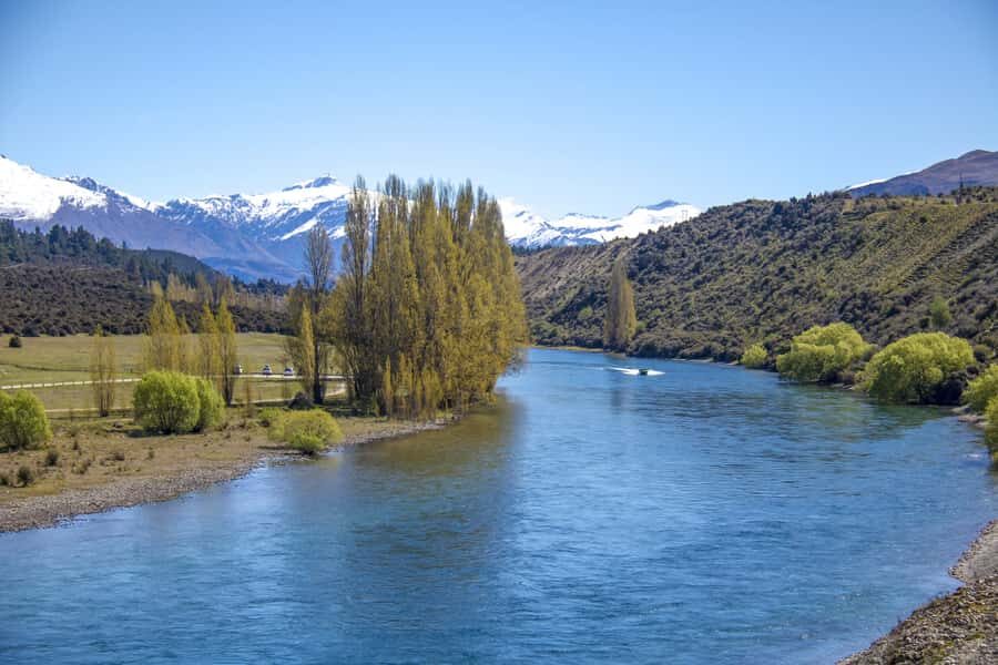 Wanaka: Jet Boat Ride on Clutha River - Dress and safety: how to stay comfy in the splash zone