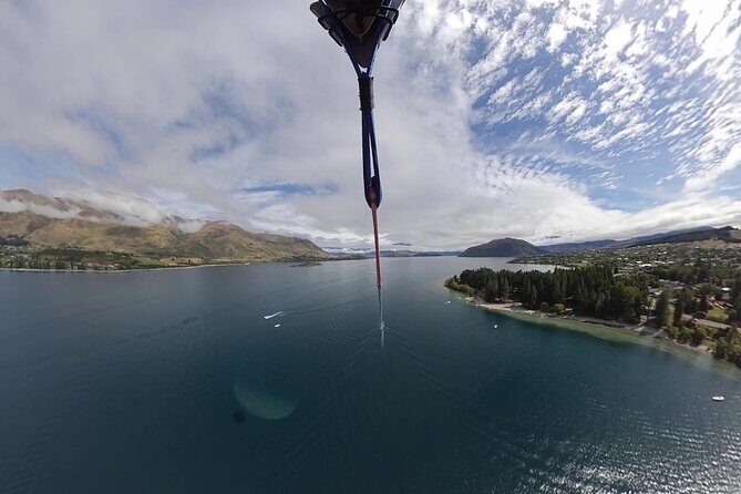 Wanaka Parasailing - Flight options: Single, tandem, or triple