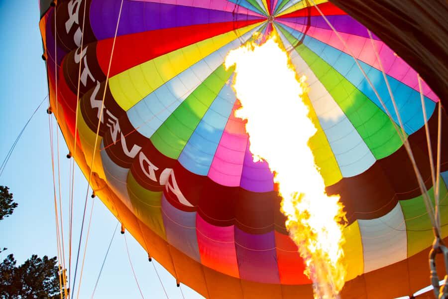 Wanaka: Scenic Hot Air Balloon Flight - The On-the-Ground Team: Graeme or Michaela
